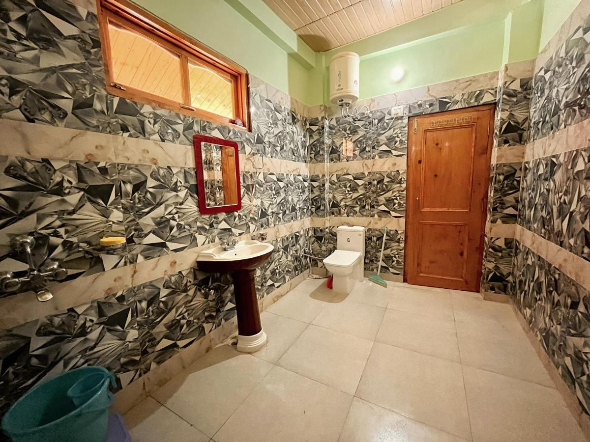 Hotel Anupam By Mid Orchard, קאסול מראה חיצוני תמונה